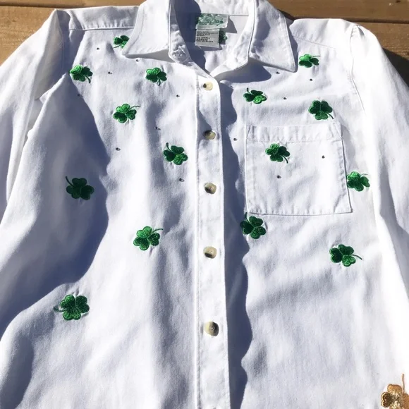 VTG Quacker Factory Clover & Button Covers Shirt SZ SMALL St.Patrick’s Day Irish - Picture 7 of 7